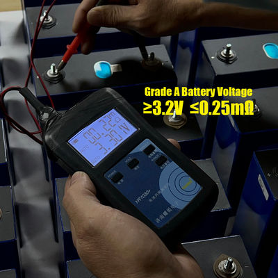 51.2V 280Ah 302Ah LiFePO4 बैटरी बॉक्स ऊर्जा भंडारण प्रणाली के लिए चार्ज अनुपात 1C